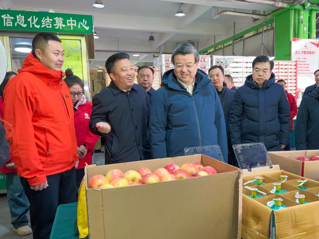 20240208河北省委書記倪岳峰到首衡高碑店市場(chǎng)調(diào)研